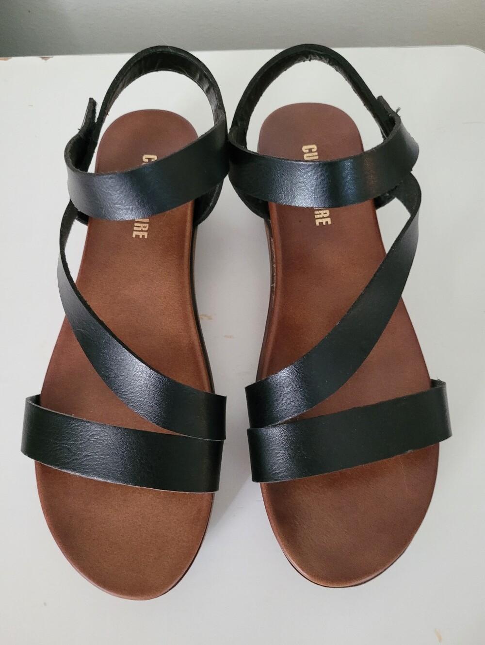 Cushionaire Black Saga Platform Strappy Comfort Sandals Synthetic Leather 7.5